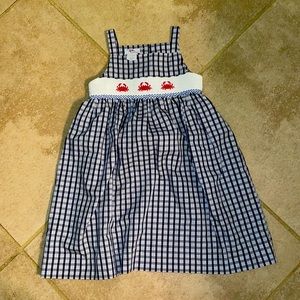 Silly goose hand smoked girls dress with 3 red crabs . Super cute! 4T